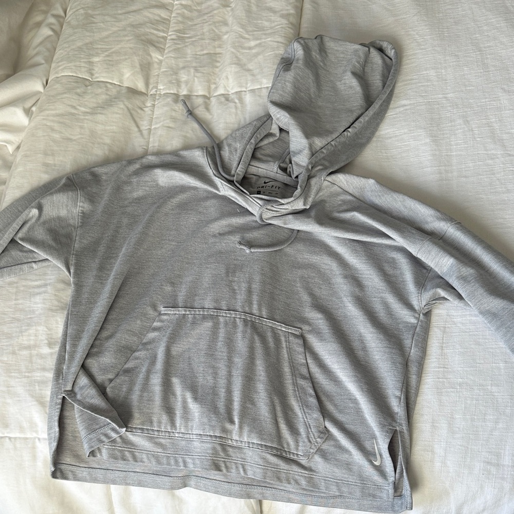 Nike Light Gray Pullover Hoodie with Subtle Swoosh
